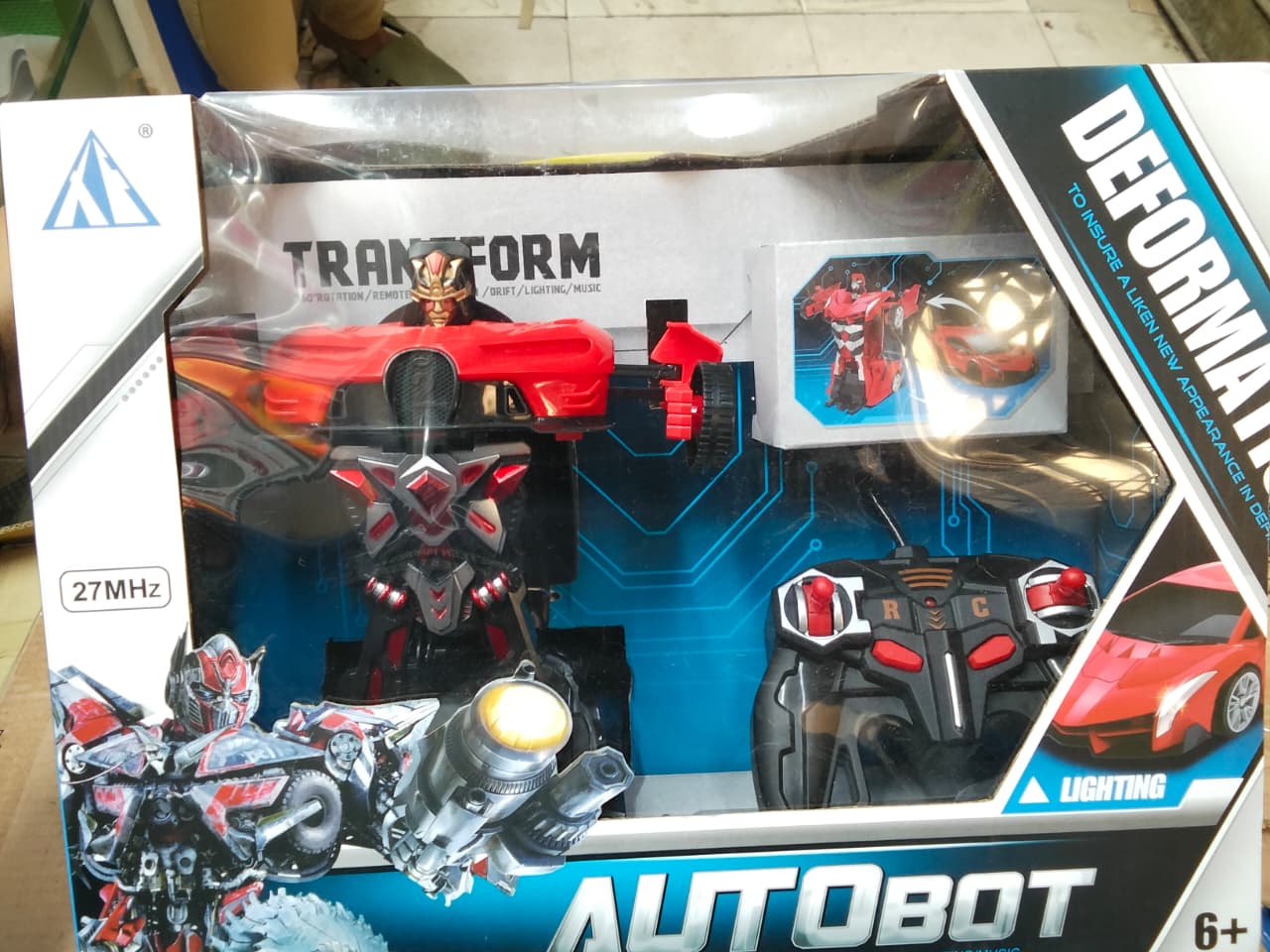 2-in-1 Remote Control Transforming Robot Car – One-Button Deformation Toy